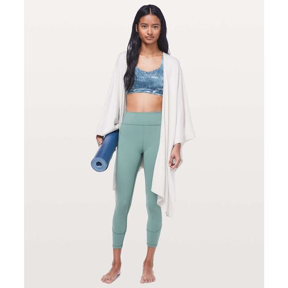 Lululemon In Movement 7/8 Tight *Everlux 25" Size 6 Green - Picture 8 of 8